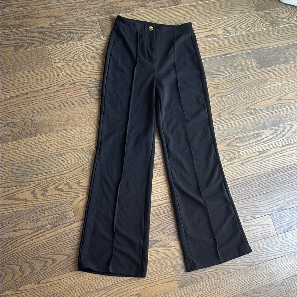SHEIN Black Wide Leg Pants Professional Style. Pet and smoke free home!!